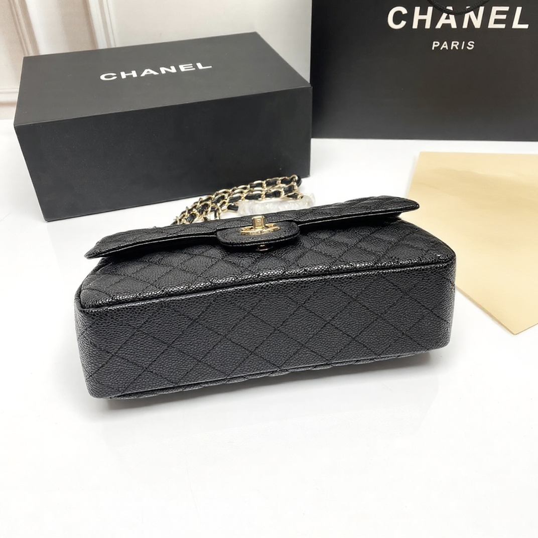 CHANEL CLASSIC 11.12 HANDBAG GRAINED CALFSKIN & GOLD METAL